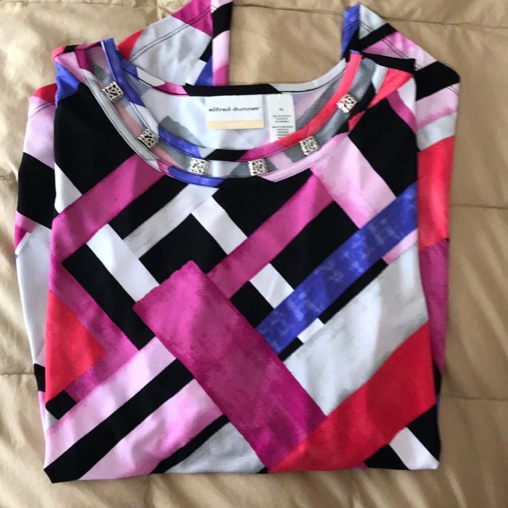 3/4 length sleeve abstract print top